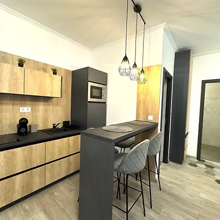 Berzsenyi Apartmanhaz * Kaposvár