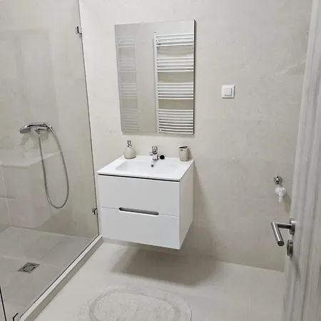 Berzsenyi Apartmanhaz * Kaposvár